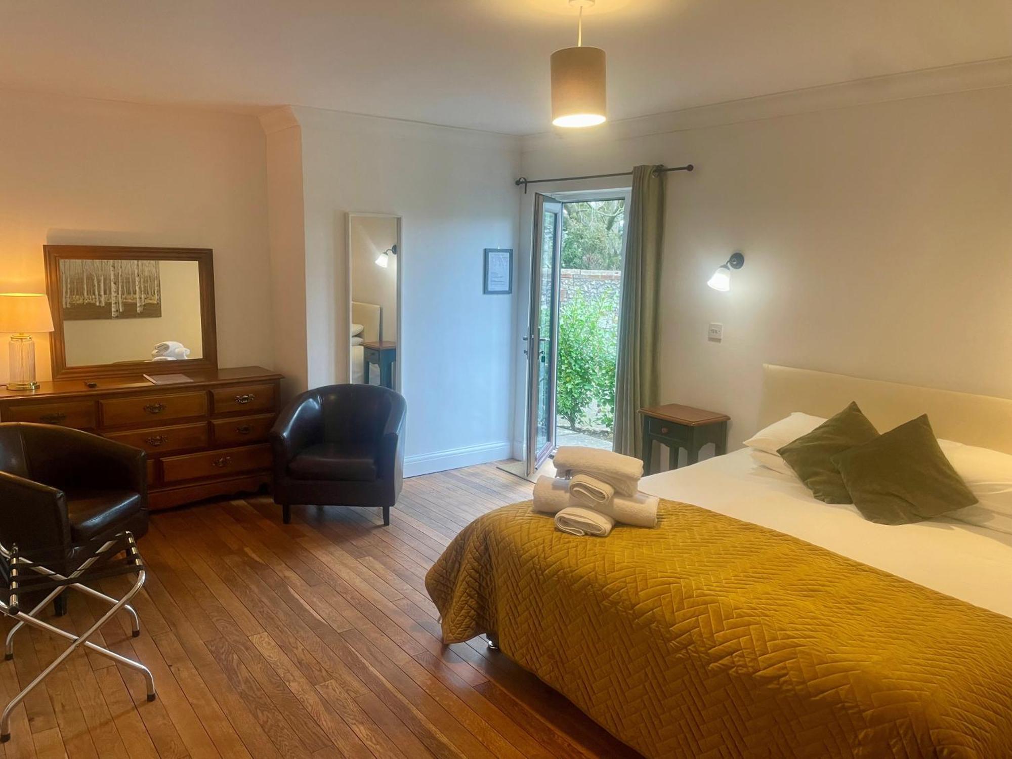Old Selden Farm B&B Clapham  外观 照片