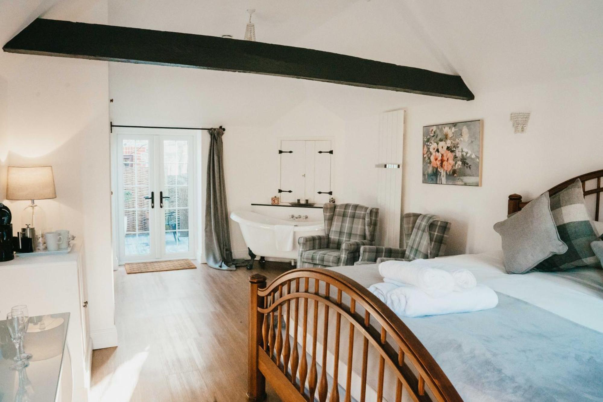 Old Selden Farm B&B Clapham  外观 照片