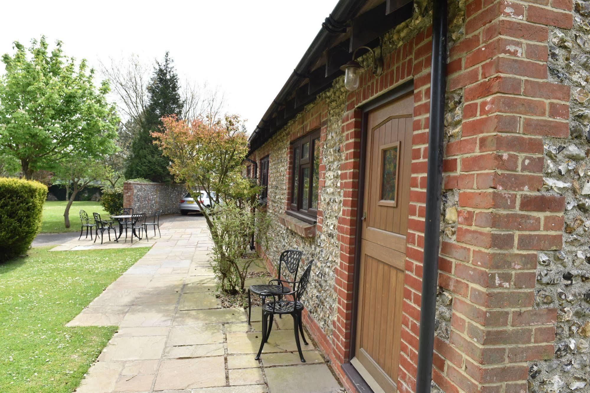 Old Selden Farm B&B Clapham  外观 照片