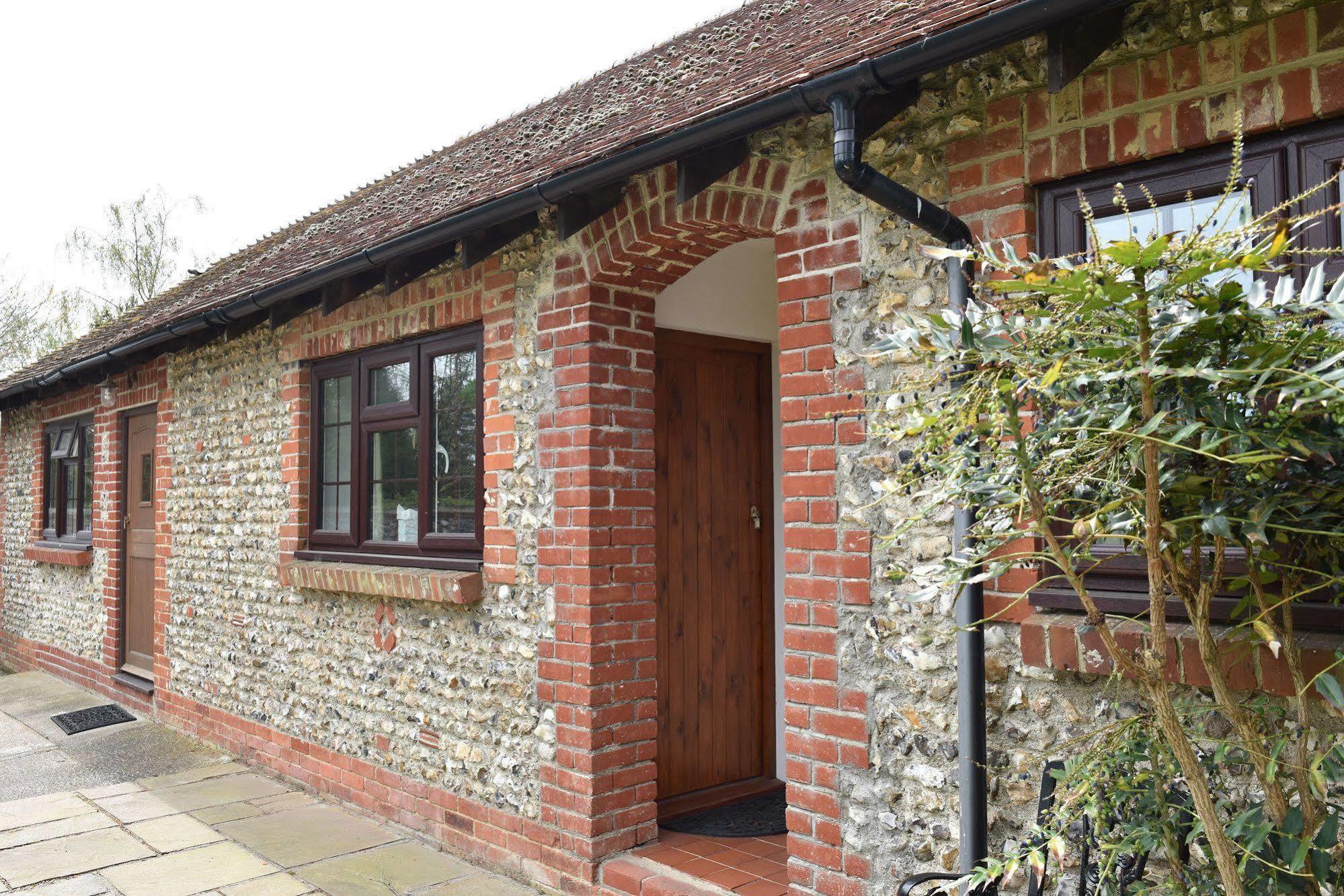 Old Selden Farm B&B Clapham  外观 照片