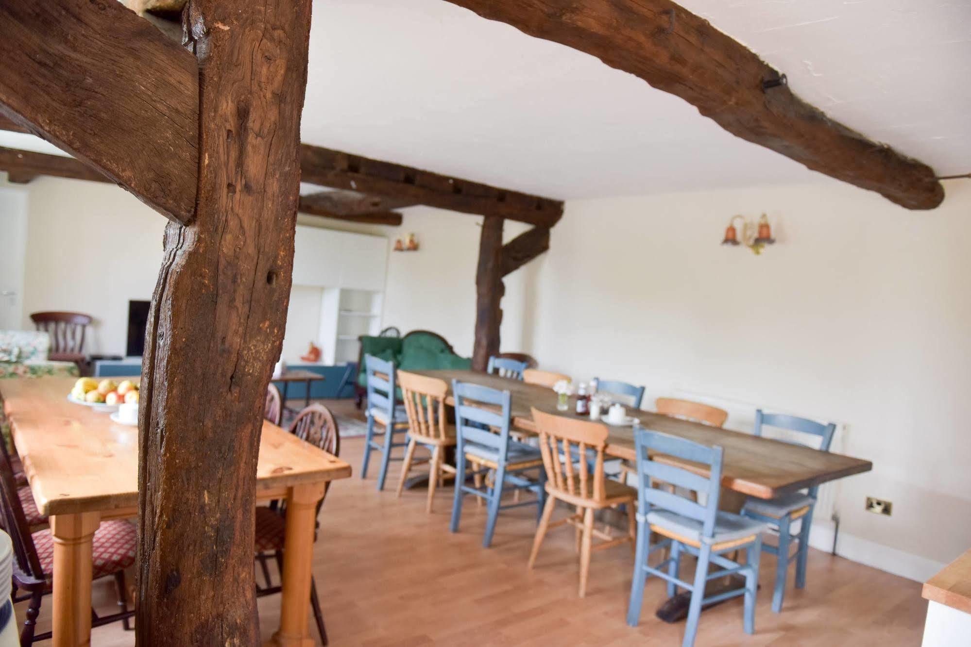 Old Selden Farm B&B Clapham  外观 照片
